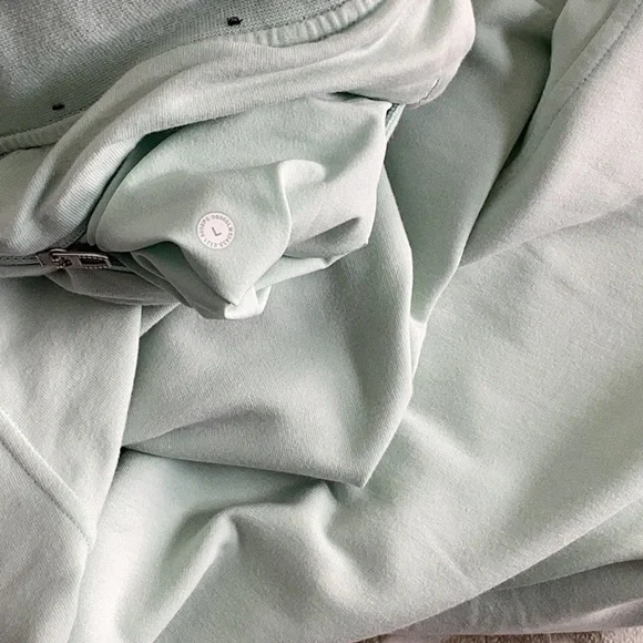 Lululemon joggers - Picture 8 of 11